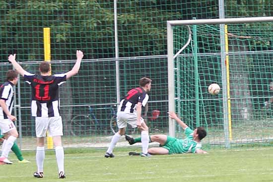 SG Kicker verabschieden sich von den Fans mit einer akzeptablen Leistung im letzten Heimspiel der Saison.