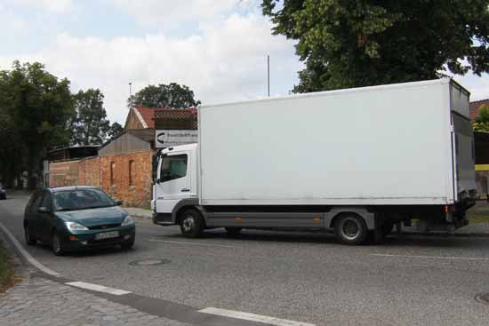 Straßenumbau im Altdorf: Noch ist nichts in trocknen Tüchern!