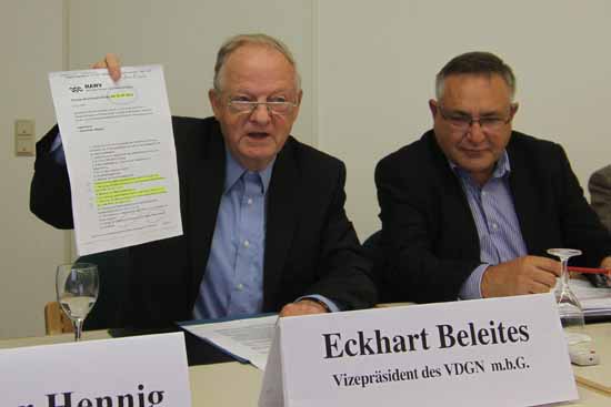 Der Gründer des VDGN, Eckhart Beleites (links), sieht in der Beitragspolitik des MAWV ein Angriff auf die Rechtsstaatlichkeit.