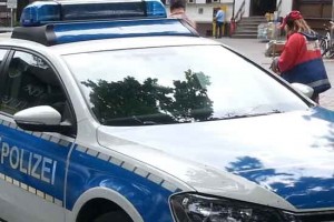 Autofahrer flüchtet nach Kollision.