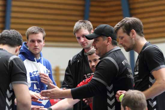 SV Schulzendorf gewinnt Volleyball Krimi oder Wie das Trainer Basecup ein Spiel drehte!