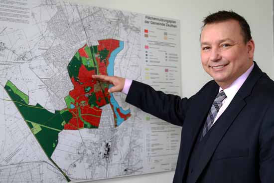 Eine gute Botschaft für Zeuthen und Bürgermeister Herzberger. (Foto: Land Union)