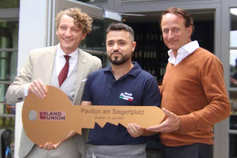 Bürgermeister Philipp Martens, Gastronom Florim Preissler, CEO Land Union, Lutz Strangemann (Foto:mwBild)