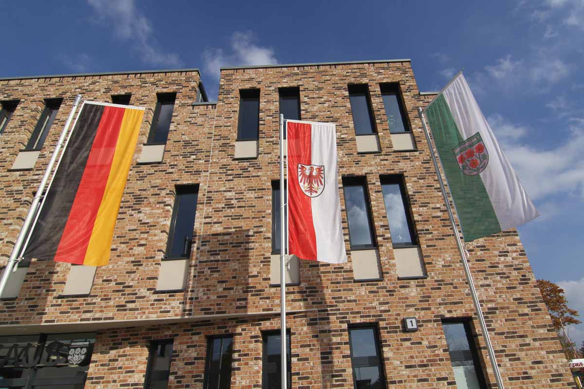 Schulzendorfs Grüne, Linke und SPD sehen in einer dauerhaften Beflagung nationaler Symbole nichts Positives. (Foto:mwBild)